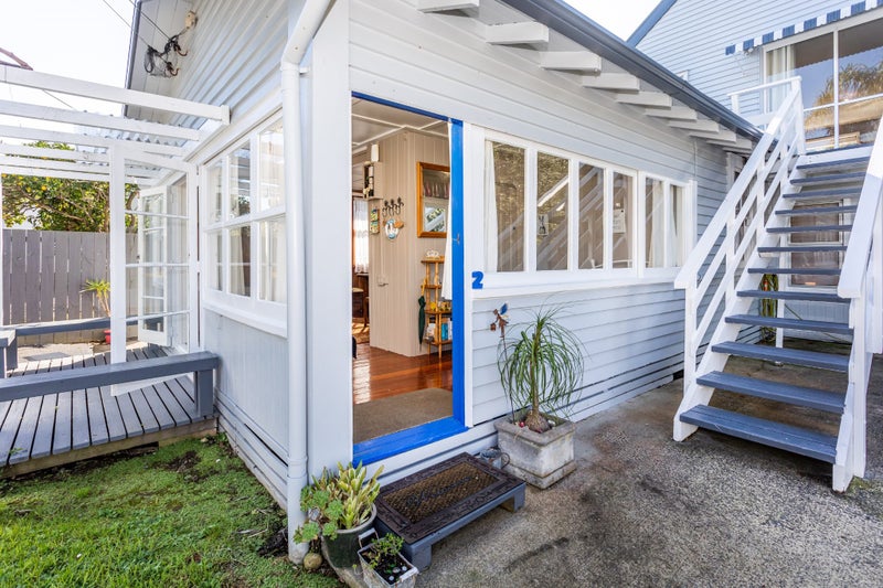 2 Aputa Avenue, Te Puru - Carousel 2