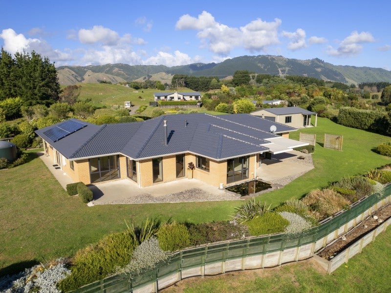 12 Waitaheke Road, Te Horo - Carousel 2