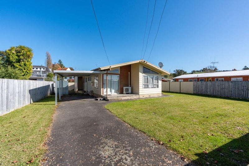 57 McKay Drive, Temple View, Hamilton - Carousel 1