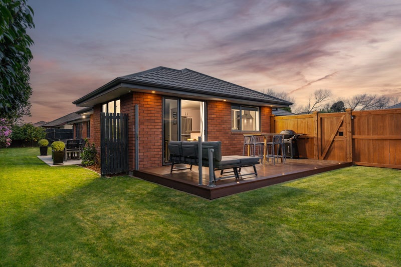 39 Bayswater Crescent, Bromley, Christchurch - Carousel 1
