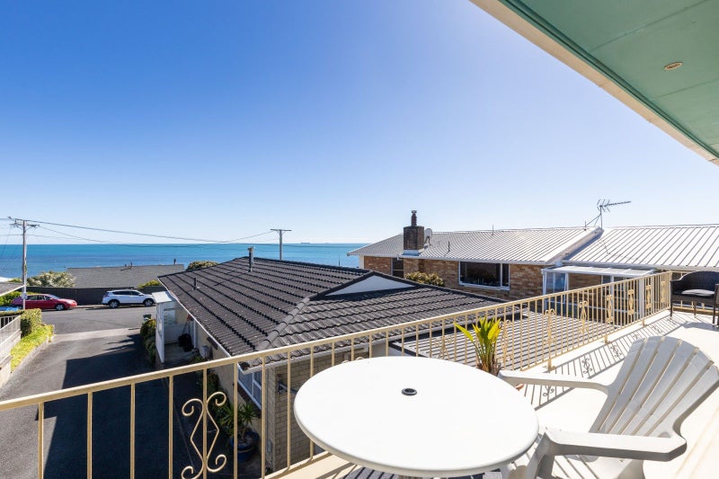 3/9 Hine Street, New Plymouth - Carousel 25