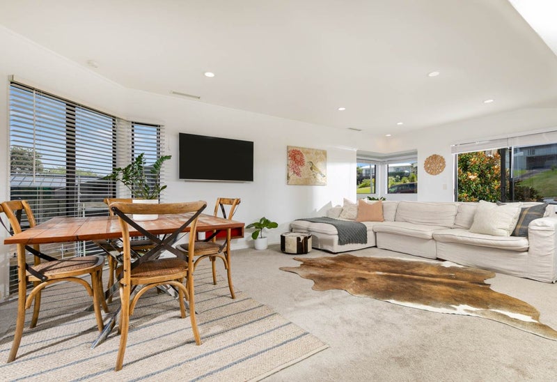 15 East Avenue, Manly, Whangaparaoa - Carousel 1