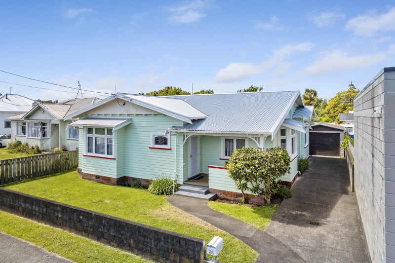 28 Niblett Street, Whanganui, Whanganui - Carousel 1