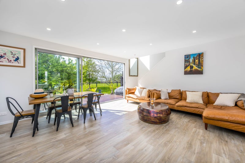 15A Sloane Street, Glen Innes, Auckland - Carousel 2