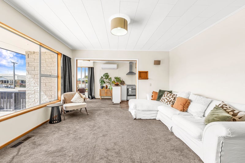 66 Kitchener Street, Gore, Gore - Carousel 1
