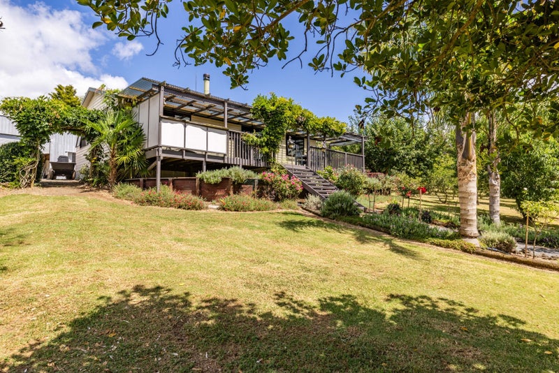 17 Poplar Lane, Kerikeri - Carousel 1