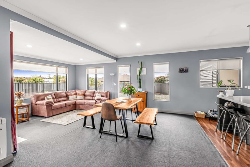 3 Robina Place, Gore, Gore - Carousel 2