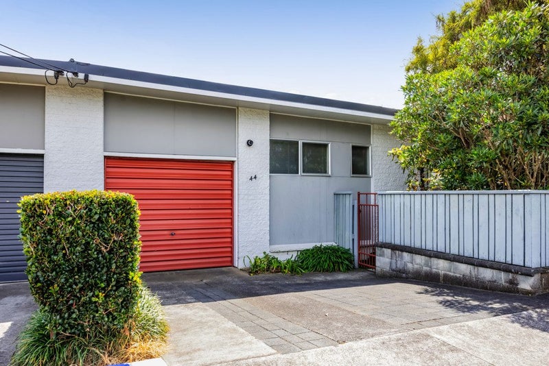 44 Fulford Street, New Plymouth, New Plymouth - Carousel 25