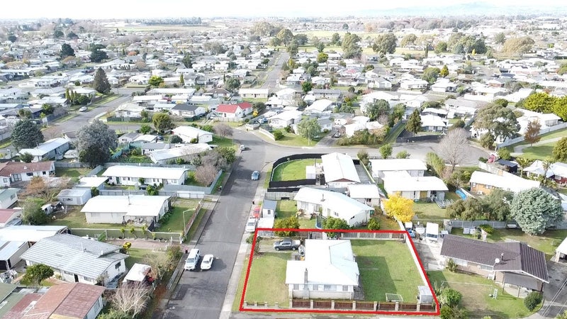 17 Lander Street, Flaxmere, Hastings - Carousel 1