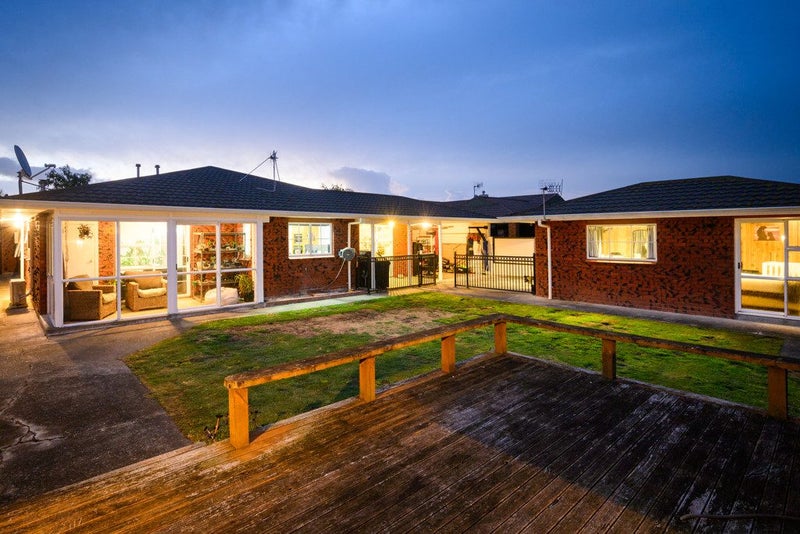 6 Grange Place, Milson, Palmerston North - Carousel 1