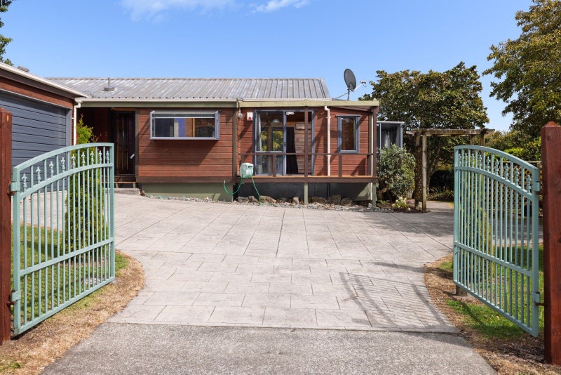 37 Cameron Road, Tauranga - Carousel 25