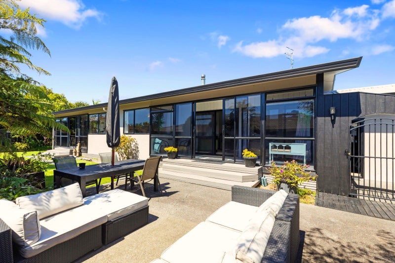 111 Matapihi Road, Mount Maunganui, Mount Maunganui - Carousel 1