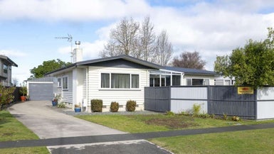 1040 Aberdeen Road, Te Hapara, Gisborne - Carousel 1