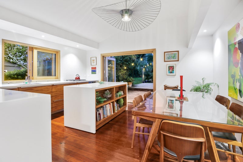 95 Wallace Road, Mangere Bridge, Auckland - Carousel 1