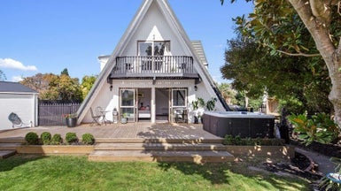 6A Hurst Place, Parklands, Christchurch - Carousel 1