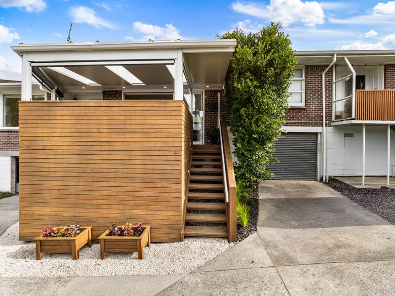 2/64 Allum Street, Kohimarama, Auckland - Carousel 2