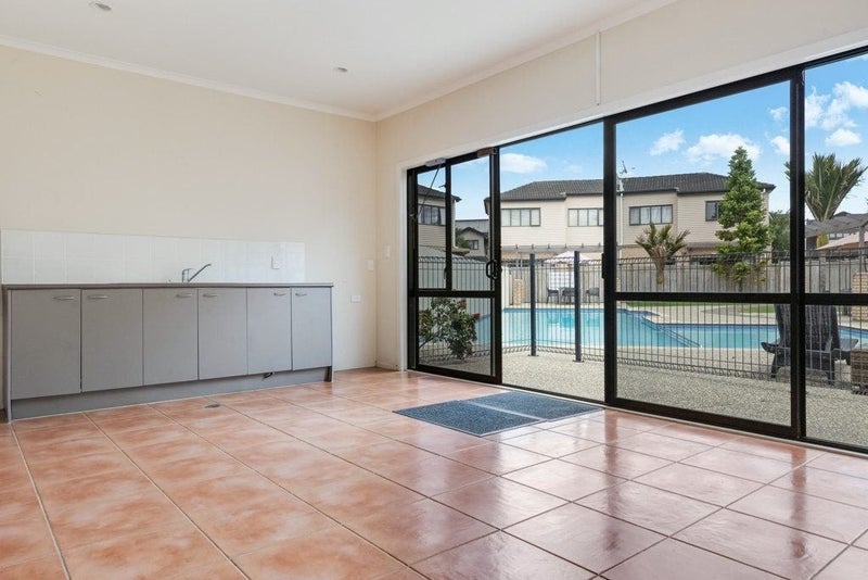 62 Skip Lane, East Tamaki, Auckland - Carousel 13