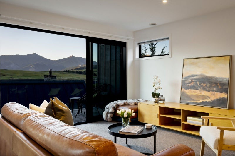 37 Rannoch Drive, Jacks Point, Queenstown - Carousel 1
