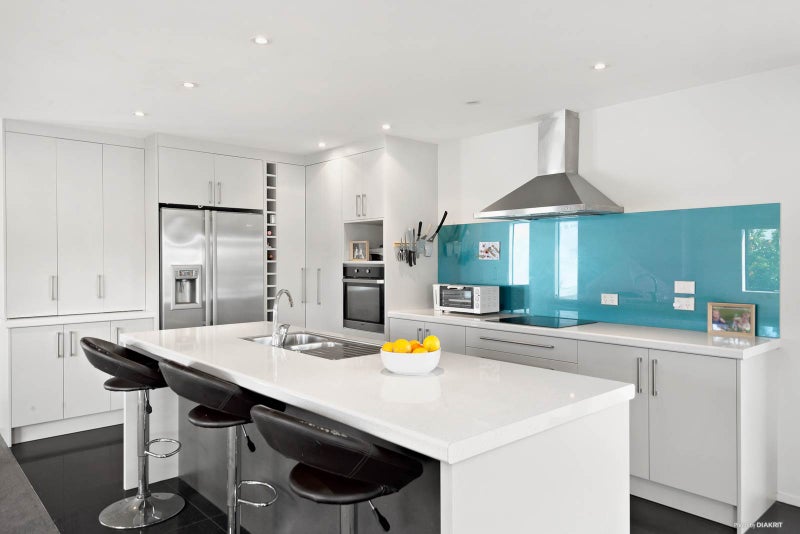 1 Modello Lane, Waiuku, Waiuku - Carousel 1