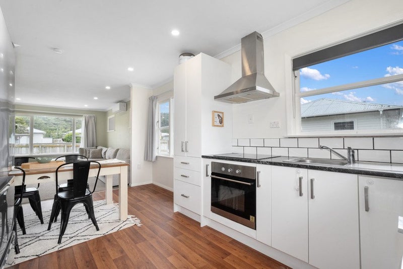 42 Donnelley Drive, Wainuiomata, Lower Hutt - Carousel 2