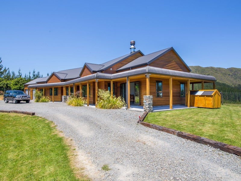 32E Kaitoke Loop Road, Kaitoke, Upper Hutt - Carousel 1