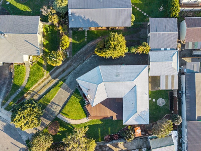 9 Collett Place, Riversdale, Blenheim - Carousel 38