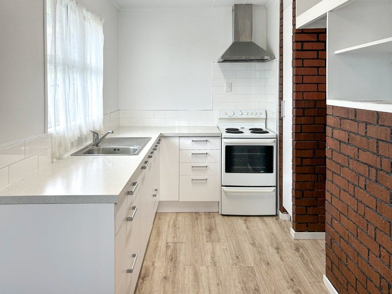 20 Leslie Avenue, Western Heights, Rotorua - Carousel 2