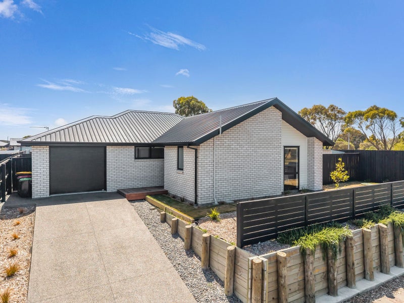 101 Eureka Street, Aranui, Christchurch - Carousel 1