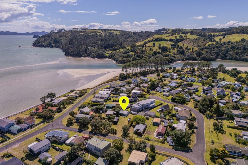 40 Hardy Place, Cooks Beach, Whitianga - Carousel 2