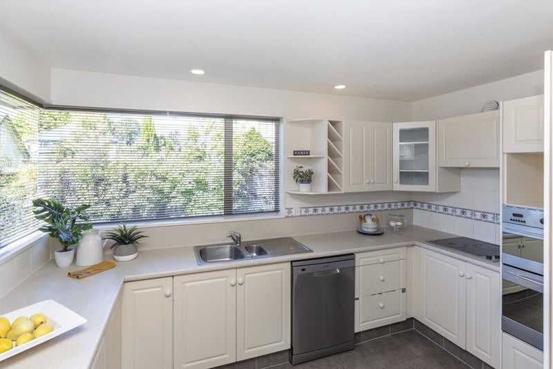 2/37 Avonhead Road, Avonhead, Christchurch - Carousel 2