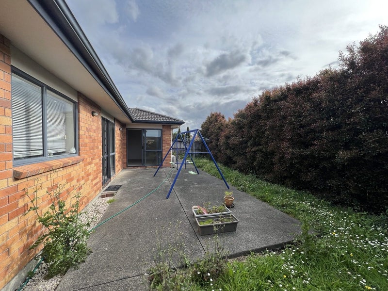 11 Dunaff Place, Flat Bush, Auckland - Carousel 7