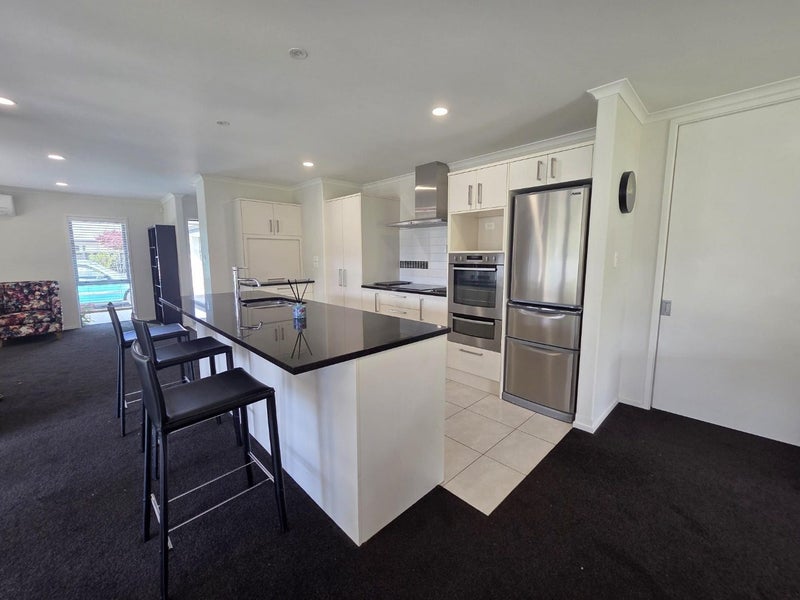 9 Timberlands Terrace, Parklands, Christchurch - Carousel 2