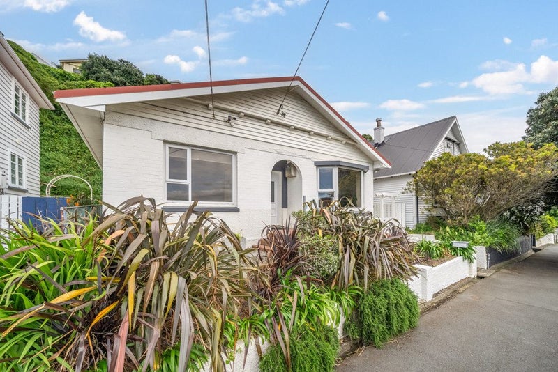26 Queens Drive, Kilbirnie, Wellington - Carousel 1