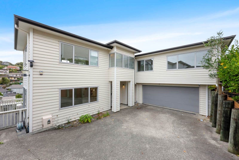 101 Bayside Drive, Browns Bay, Auckland - Carousel 1