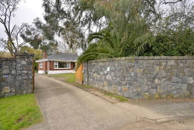 25 Challinor Street, Pakuranga, Auckland - Carousel 1