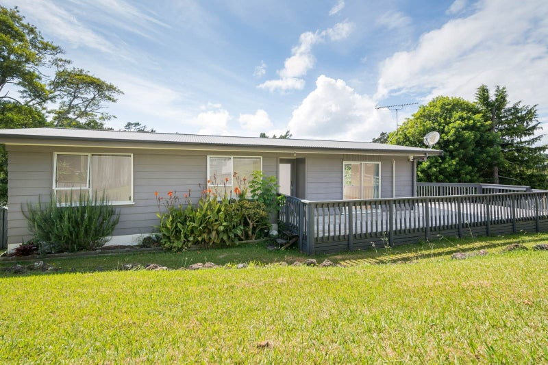 21 Erica Road, Sunnynook, North Shore City, Auckland - Carousel 1