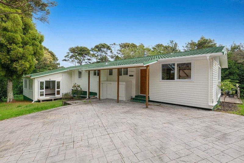 1/24 Albany Highway, Greenhithe, Auckland - Carousel 17