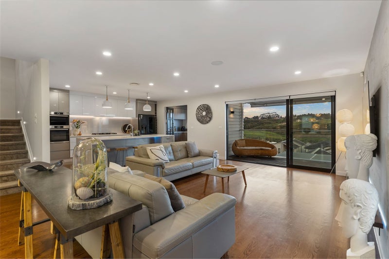 19 Turutu Place, Long Bay, Auckland - Carousel 1