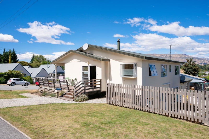 29 Hedditch Street, Wānaka - Carousel 1
