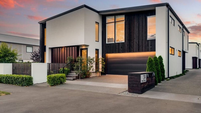 1/39 Webb Street, St Albans, Christchurch - Carousel 1