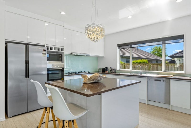 4 Sophia Place, Karaka, Papakura - Carousel 2