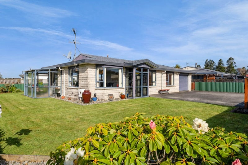 38B Orlando Street, Stratford, Stratford - Carousel 1