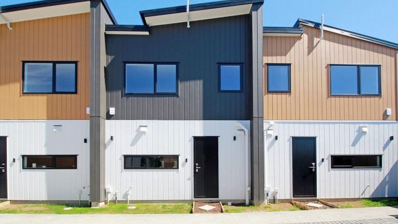 6 Broadview Place, Howick, Auckland - Carousel 1