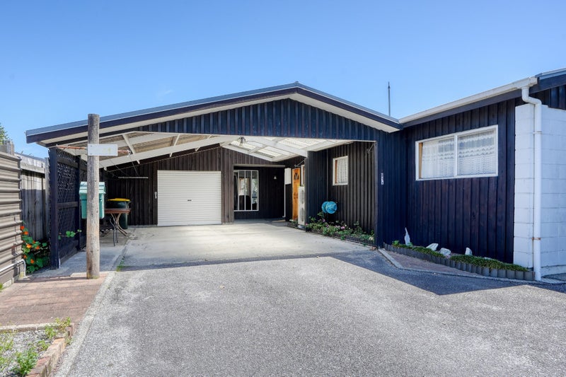 61A Hampden Street, Hokitika - Carousel 2
