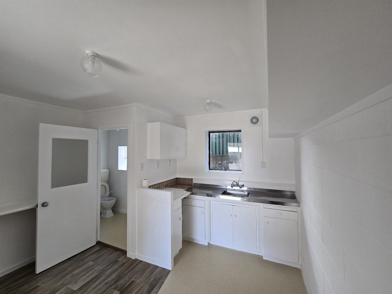 1A Rahiri Road, Mount Eden, Auckland - Carousel 2