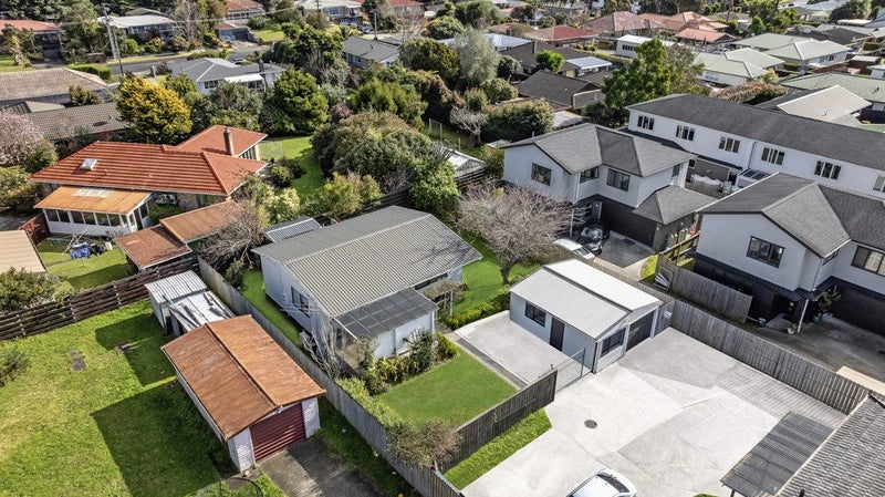 36A Alma Crescent, Papakura, Papakura - Carousel 24