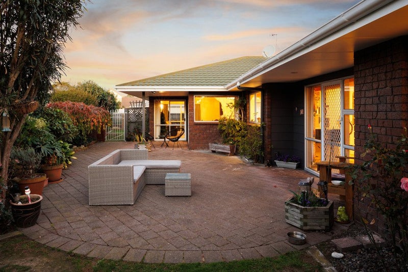 54 Pencarrow Street, Highbury, Palmerston North - Carousel 1
