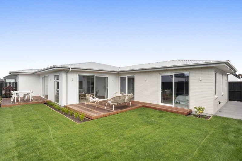 30 Oakmill Drive, Casebrook, Christchurch - Carousel 2