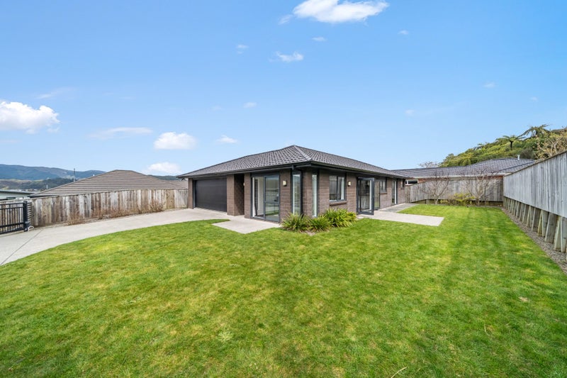 107 Riverstone Drive, Riverstone Terraces, Upper Hutt - Carousel 1