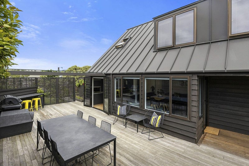 18 Estuary Crescent, Fairfield, Dunedin - Carousel 1